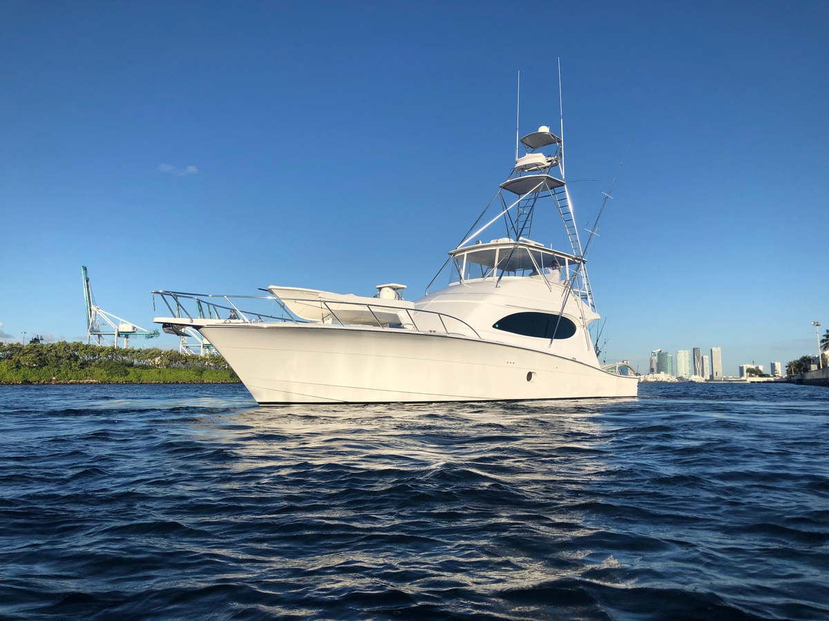 2006 Hatteras 64 Convertible - Sold Boat