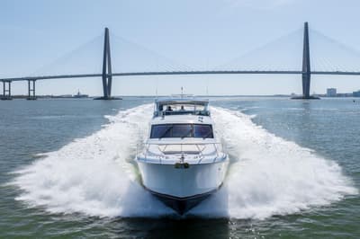 BOATZON | Hatteras 64 Motor Yacht 2007