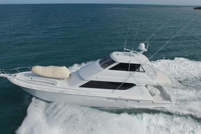 BOATZON | Hatteras 65 Convertible 2004
