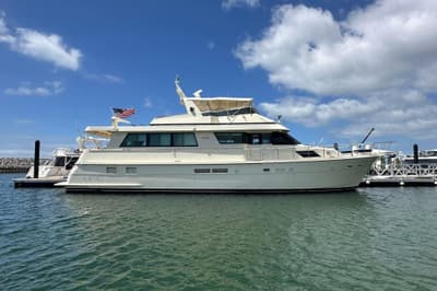 BOATZON | Hatteras 65 Motor Yacht 1992