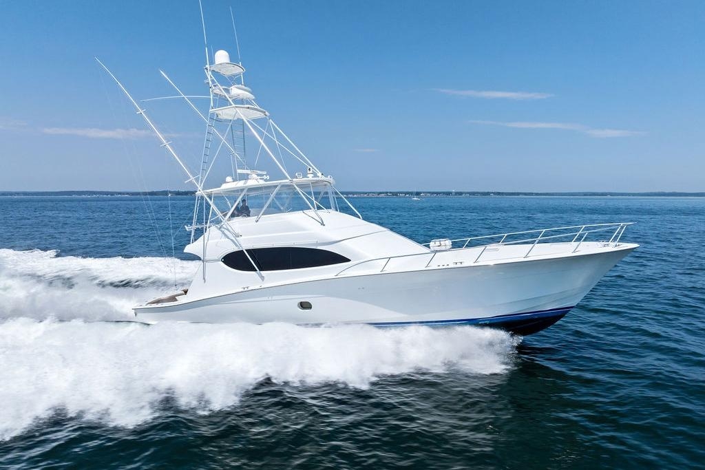 2006 Hatteras 68 Convertible - Sold Boat