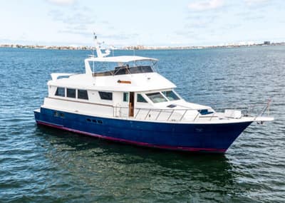 BOATZON | Hatteras 70 Cockpit Motor Yacht 1994