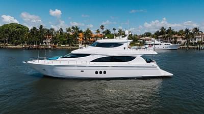 BOATZON | Hatteras 80 Motor Yacht Sky Lounge 2014 BOATZON | Hatteras 80 Motor Yacht Sky Lounge 2014