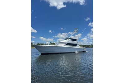BOATZON | Hatteras 82 Convertible 1994