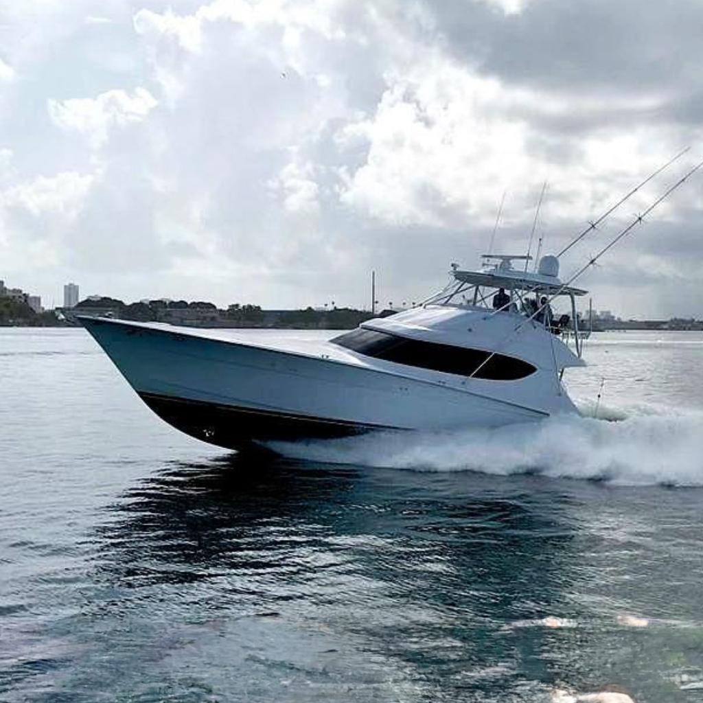 2013 Hatteras GT60 - Sold Boat
