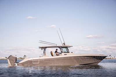 BOATZON | HCB 42 Lujo 2023 BOATZON | HCB 42 Lujo 2023