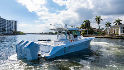 BOATZON | HCB 42 LUJO 2024