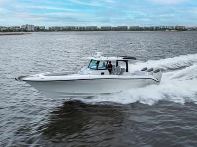 BOATZON | HCB 42 Lujo 2024