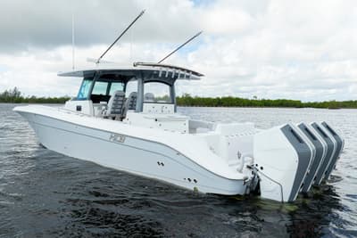 BOATZON | HCB 42 Lujo 2026