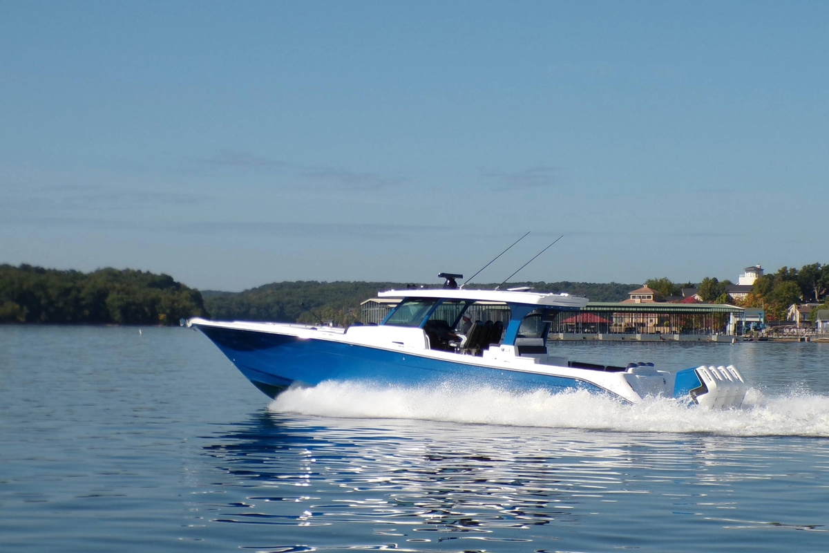 2025 HCB 48 Campeon - Sold Boat