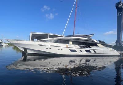 BOATZON | Heesen 141 Motor Yacht 1992