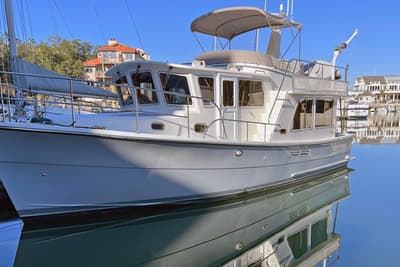 BOATZON | Helmsman Trawlers 38 Pilothouse 2016