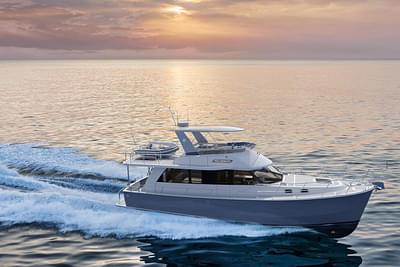 BOATZON | Helmsman Trawlers 43 Sedan 2025