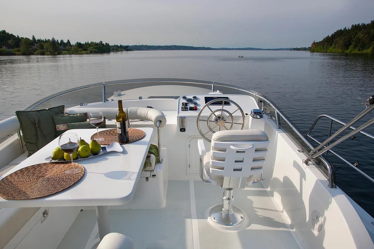 2026 Helmsman Trawlers 43E Pilothouse - Sold Boat