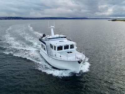 BOATZON | Helmsman Trawlers 43E PILOTHOUSE 2027
