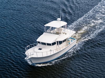 BOATZON | Henriques 42 Cruiser 2027