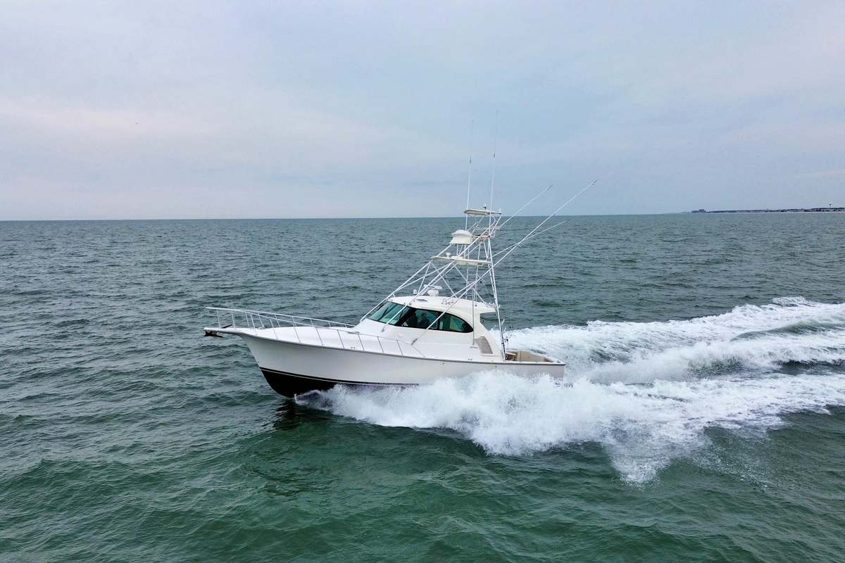 2013 Henriques 42 Express Hardtop - Sold Boat