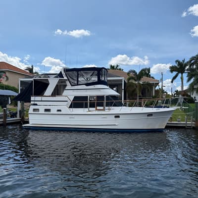 BOATZON | Heritage East 36 Sundeck Trawler 1998
