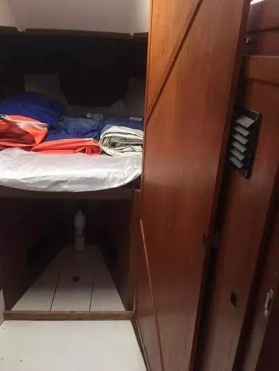 BOATZON | Heritage Yacht Intrepid 35 1976