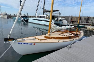 BOATZON | Herreshoff Custom Doug Hylan designed Rozinante 2004
