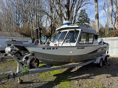 BOATZON | Hewes Craft 220 SEA RUNNER 2002 BOATZON | Hewes Craft 220 SEA RUNNER 2002