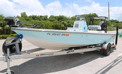 BOATZON | Hewes Redfisher 18 2018 BOATZON | Hewes Redfisher 18 2018
