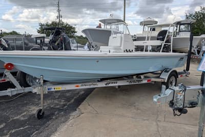 BOATZON | Hewes Redfisher 18 2027