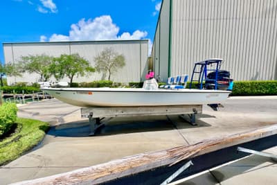 BOATZON | Hewes Redfisher 21 2003