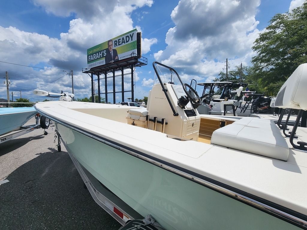 2021 Hewes Redfisher 21 - Sold Boat