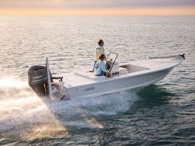 BOATZON | Hewes Redfisher 21 2023