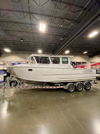 BOATZON | Hewescraft 270 Pacific Explorer ET Hardtop 2025 BOATZON | Hewescraft 270 Pacific Explorer ET Hardtop 2025