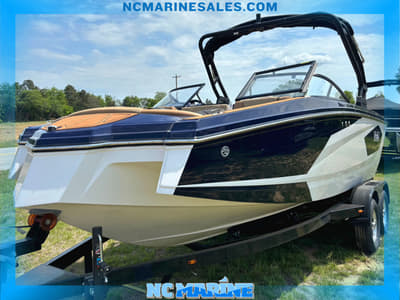 BOATZON | Heyday Wake Boats WT2DC 2025