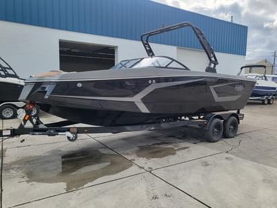 BOATZON | Heyday Wake Boats WTSURF 2026