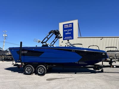 BOATZON | Heyday Wake Boats WTSURF 2026