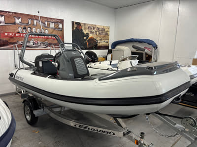 BOATZON | Highfield Sport 390 2026