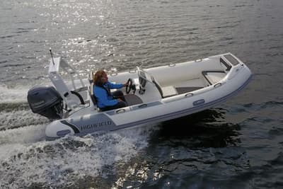 BOATZON | Highfield Sport 460 2024