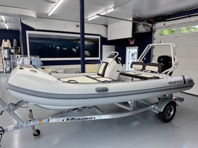 BOATZON | Highfield Sport 460 2025