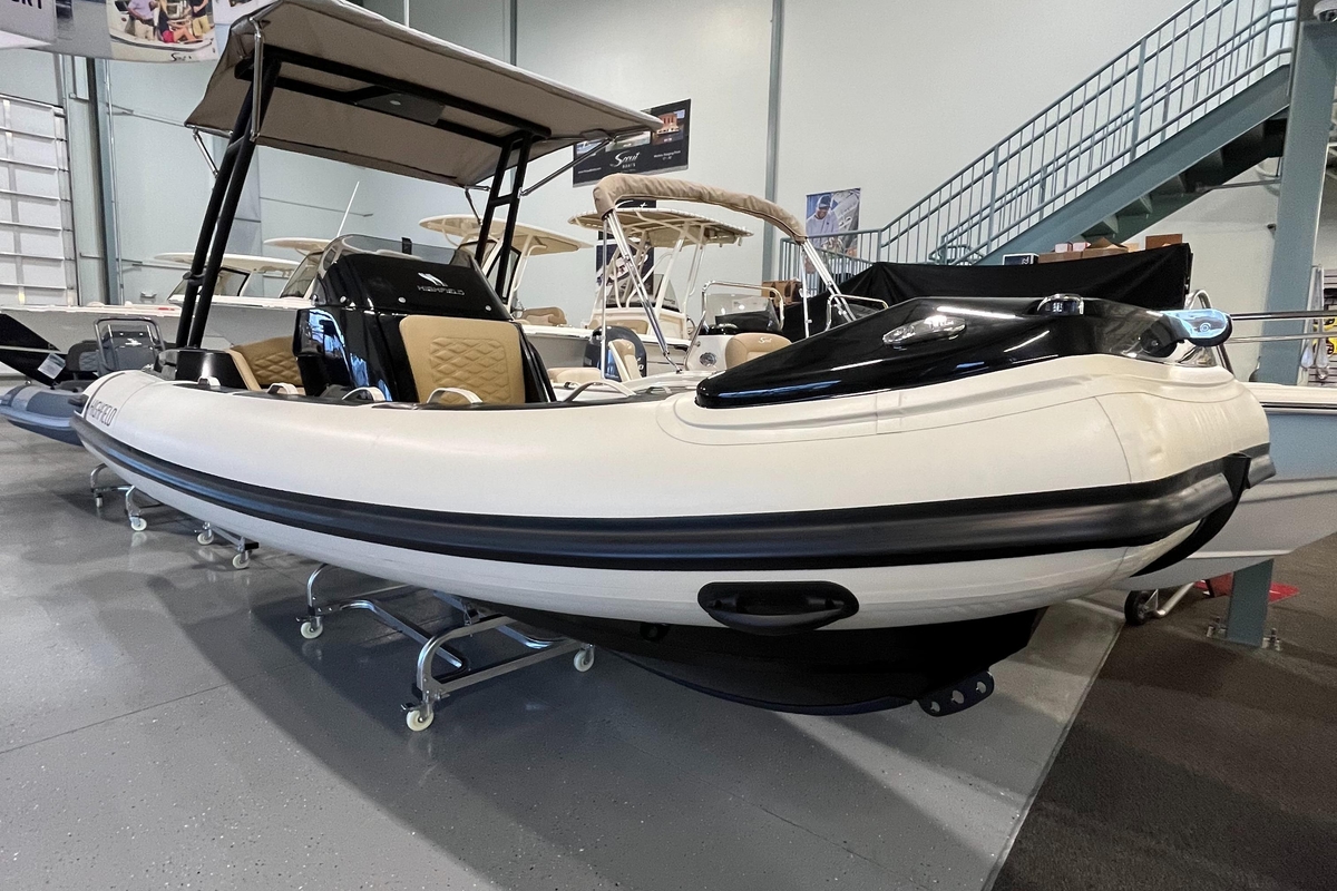 2025 Highfield Sport 520 - Sold Boat