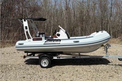 BOATZON | Highfield Velox 420 2025
