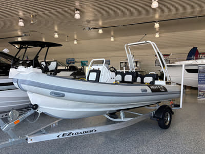 BOATZON | Highfield Velox 560 2026