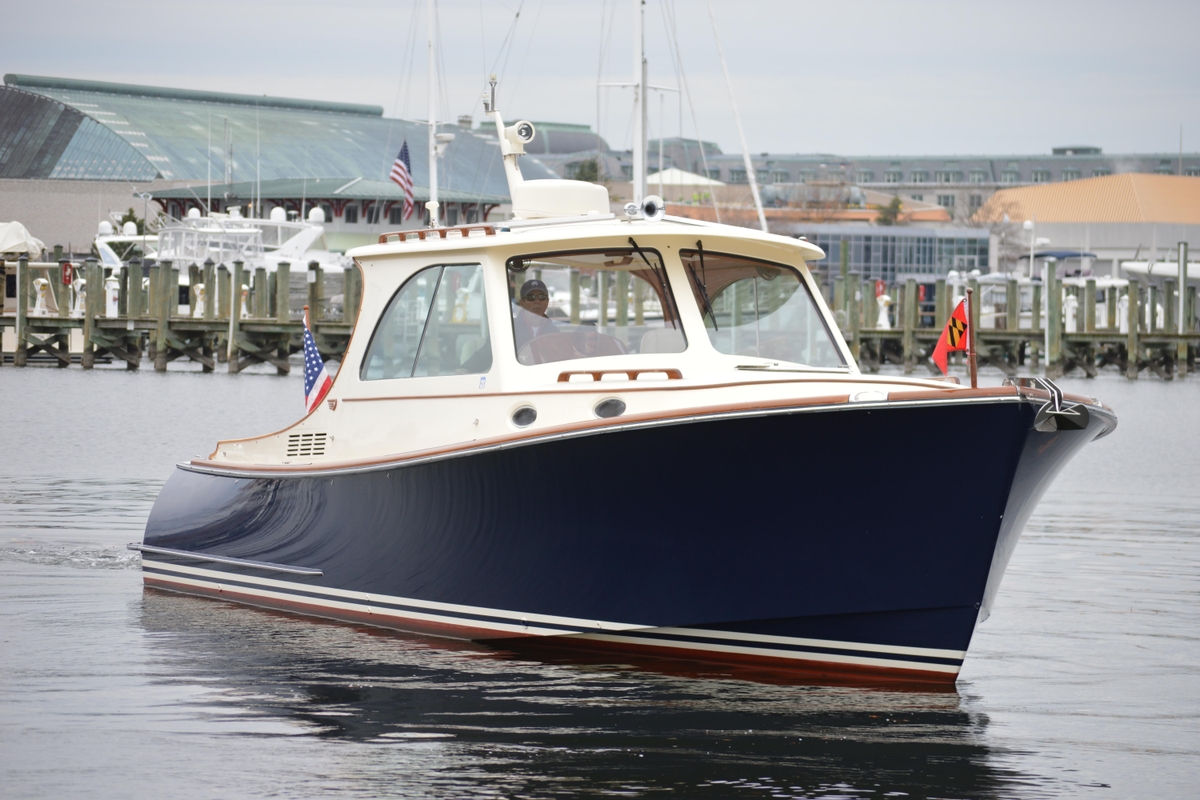 2009 Hinckley 37 - Sold Boat