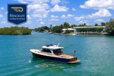 BOATZON | Hinckley Picnic Boat 40 2020