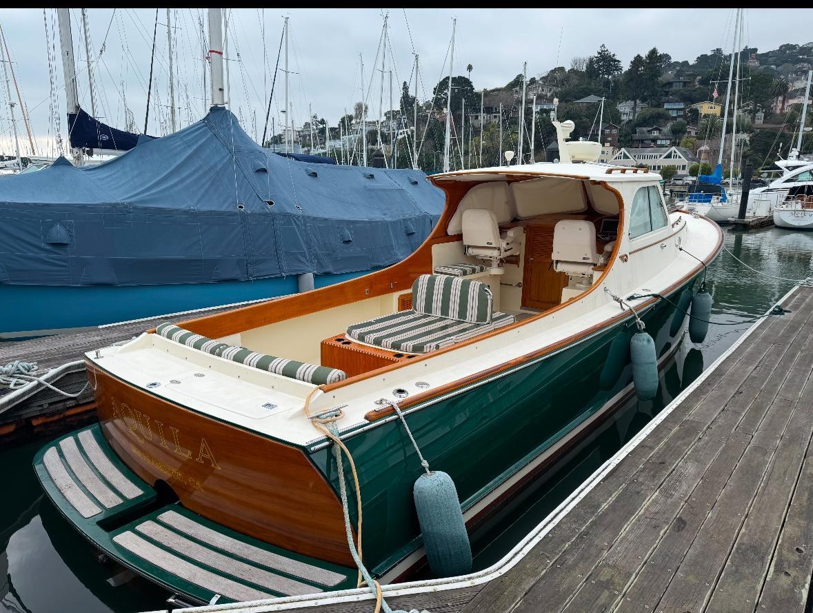 1999 Hinckley Picnic Boat Classic - Sold Boat