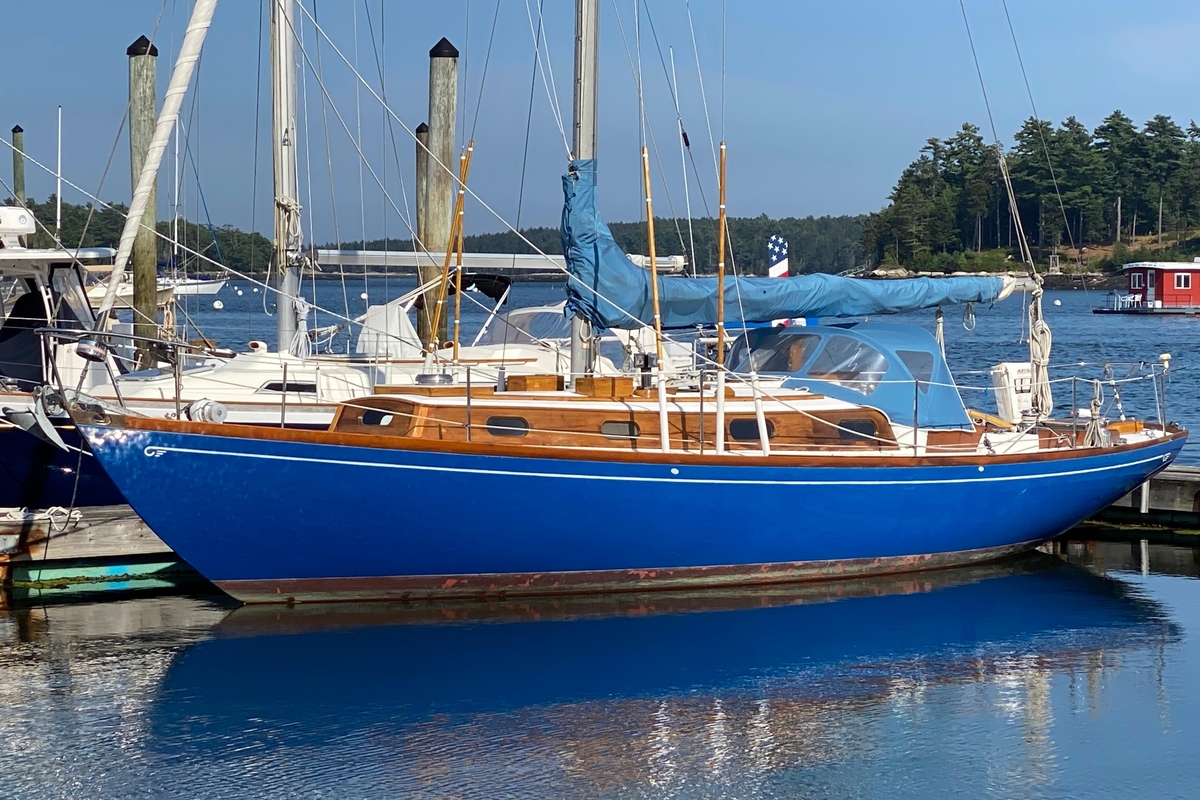 1964 Hinckley Pilot 35 - Sold Boat