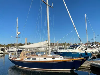 BOATZON | Hinckley Pilot Yawl 1968