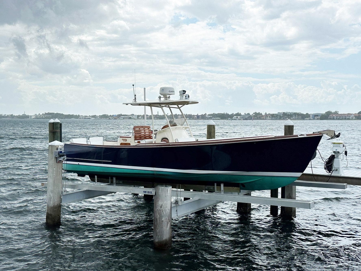 2002 Hinckley Talaria 29 C - Sold Boat