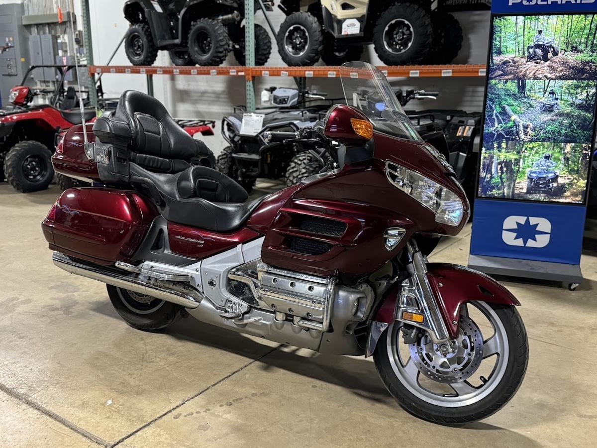 2005 Honda Honda GOLDWING Base 2005 - Sold Boat