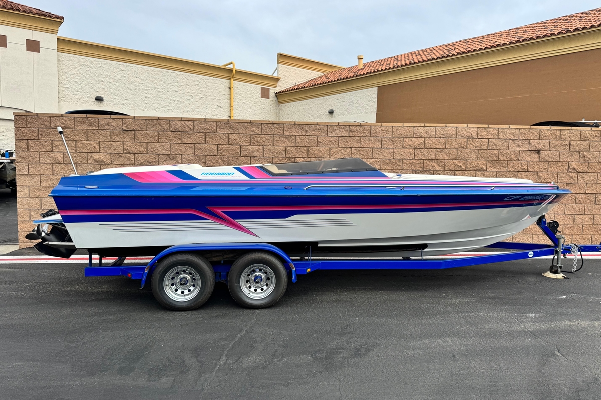 1994 Howard 22 Bowrider - Sold Boat