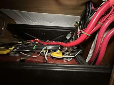 BOATZON | Hughes 3910 1979