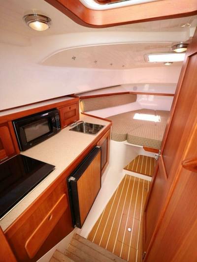 BOATZON | Hunt Yachts Surfhunter 29 2007